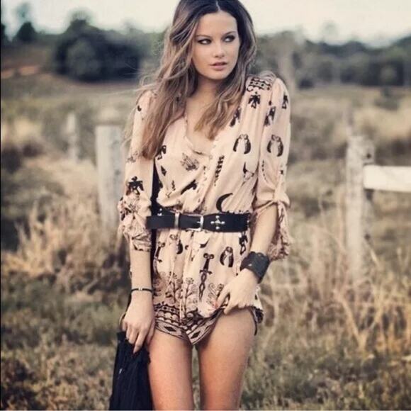 Spell & The Gypsy Collective Romper Tribal Thunderbird Feather Bohemian Size 6 - Picture 3 of 16